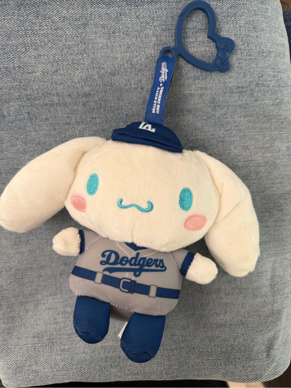 Sanrio Cinnamoroll Dodgers Exclusive Plush Keychain